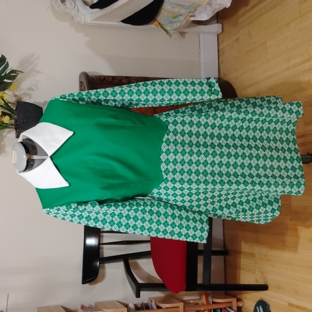 Green and White Vintage Dress Sears Brand Size (Vintage) 16